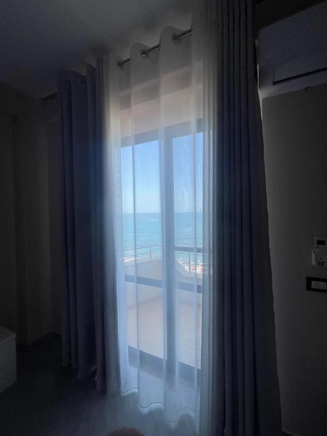 Hotel Ferrara Durrës Kültér fotó