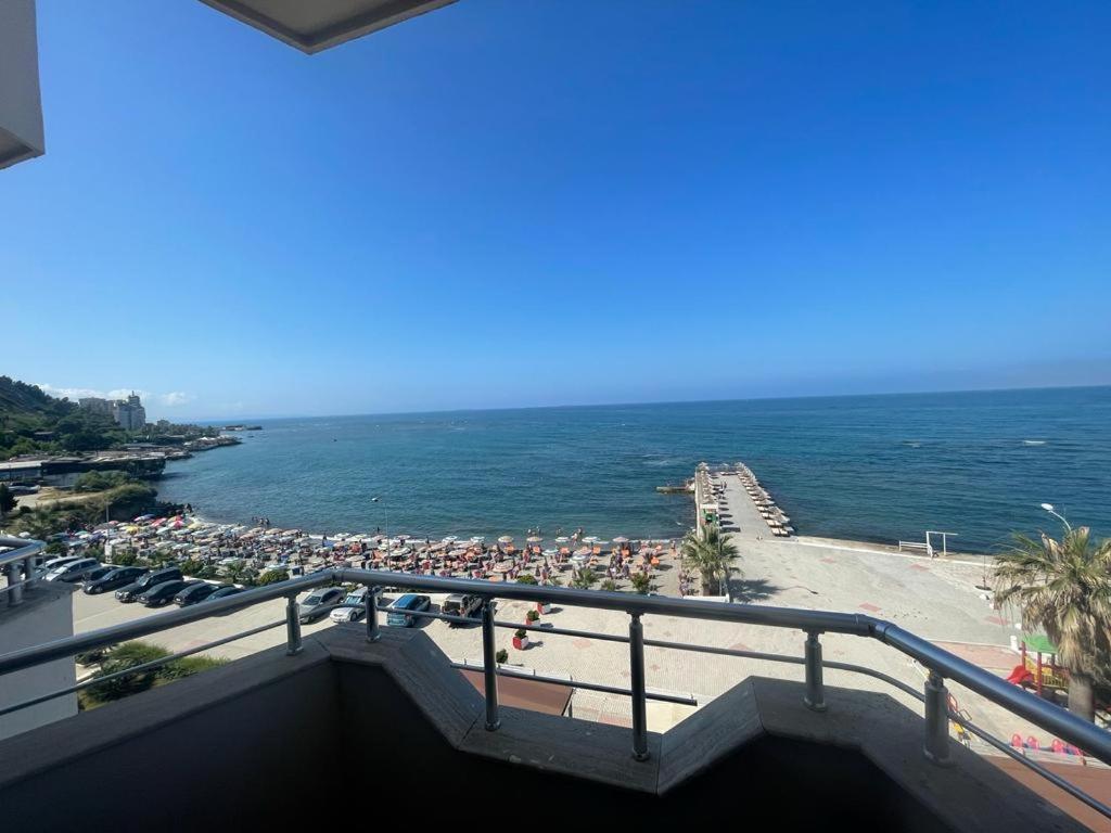 Hotel Ferrara Durrës Kültér fotó