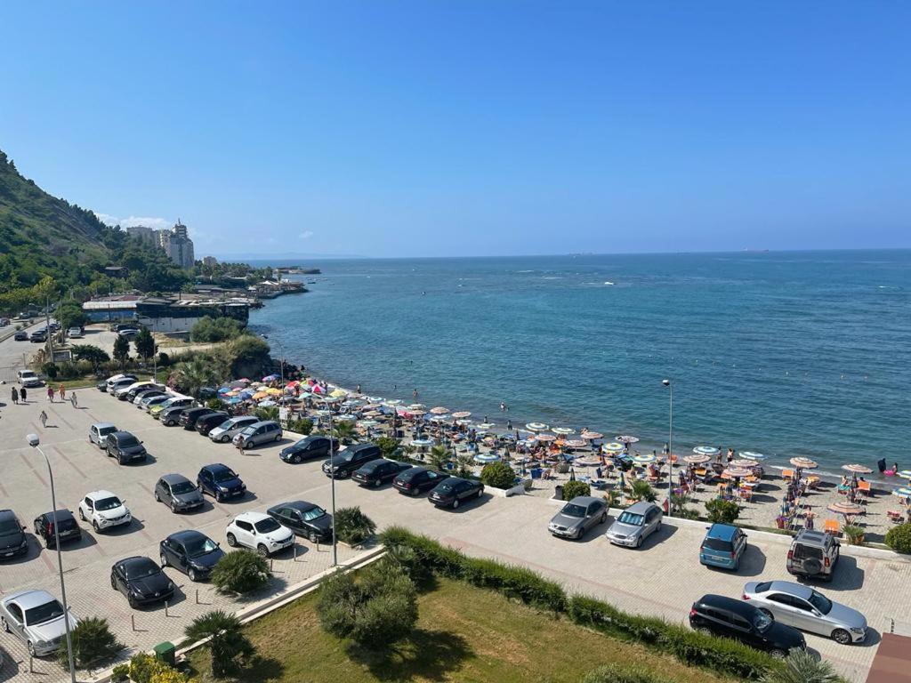 Hotel Ferrara Durrës Kültér fotó